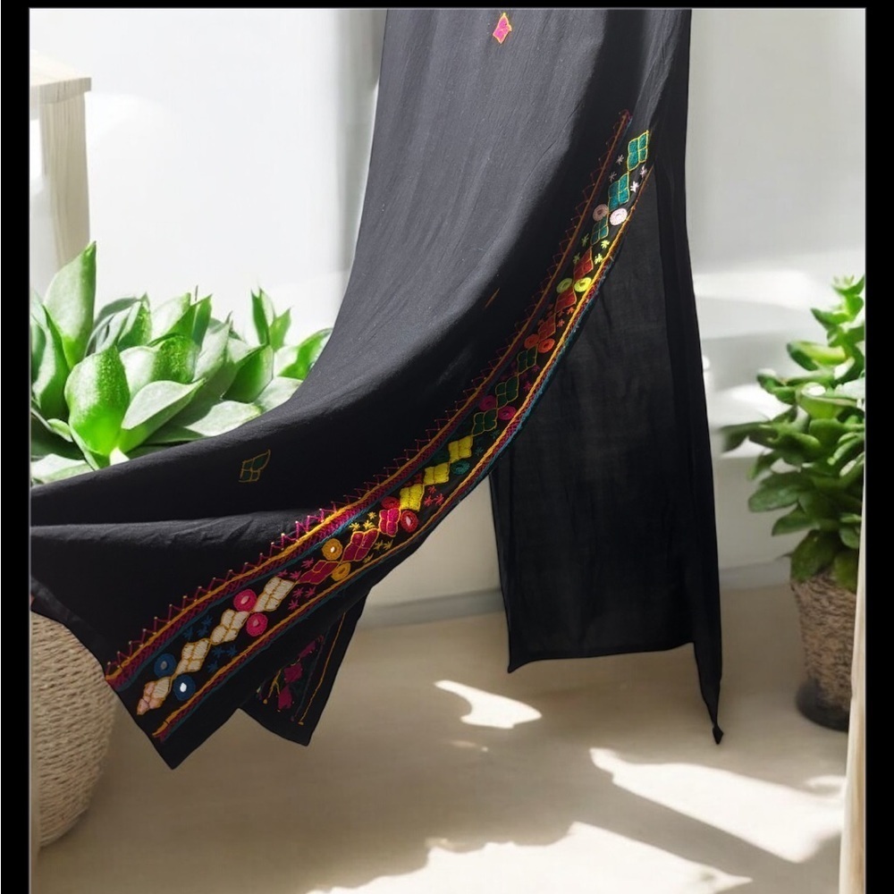 Poetic Threads black embroidered dress caftan size S/M - Picture 6 of 7